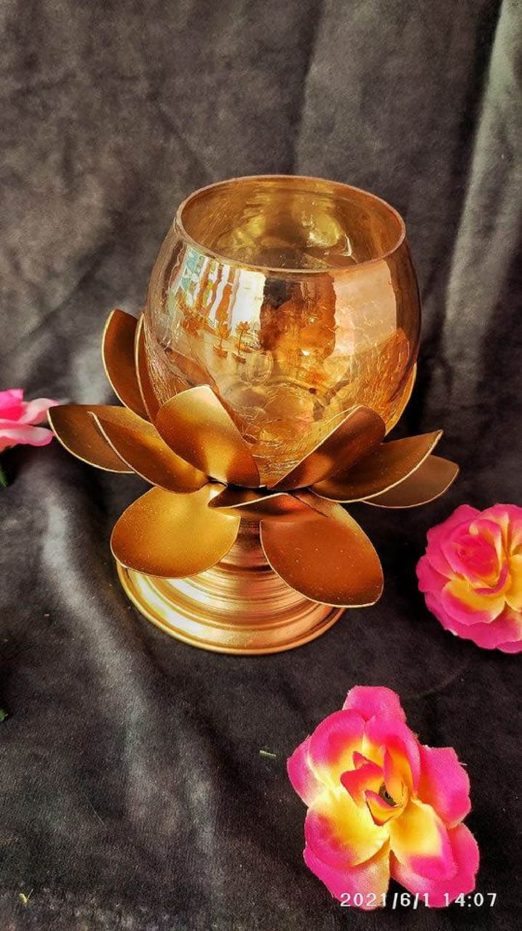 Cracked Glass Lotus Shape Brass Tea Light Candle Holder - Crystal