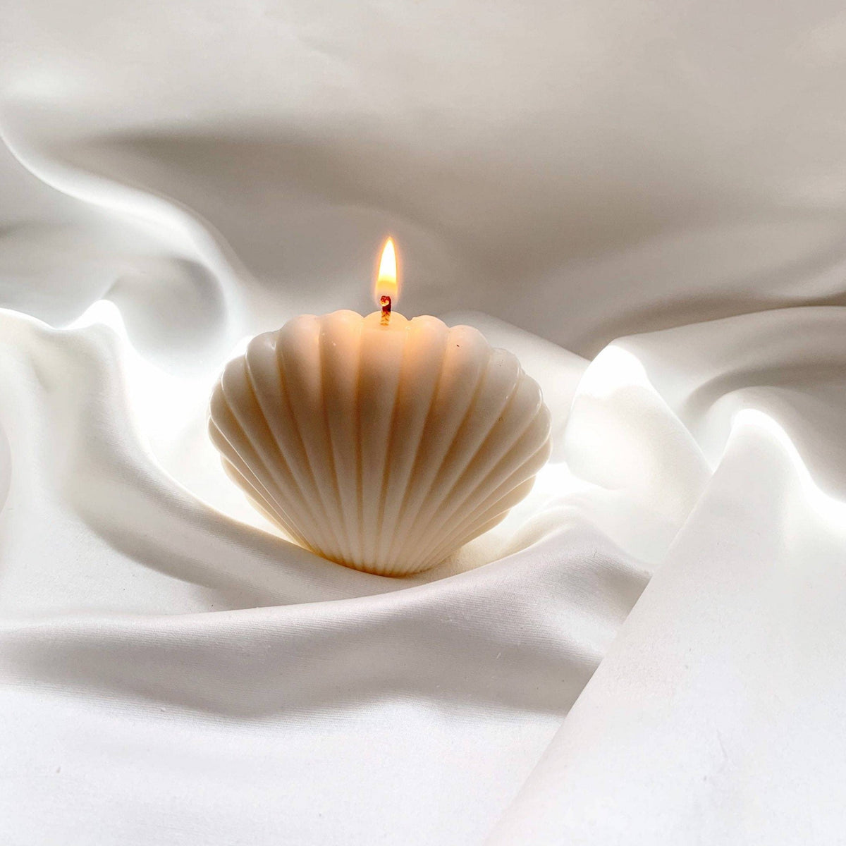 Seashell Candle
