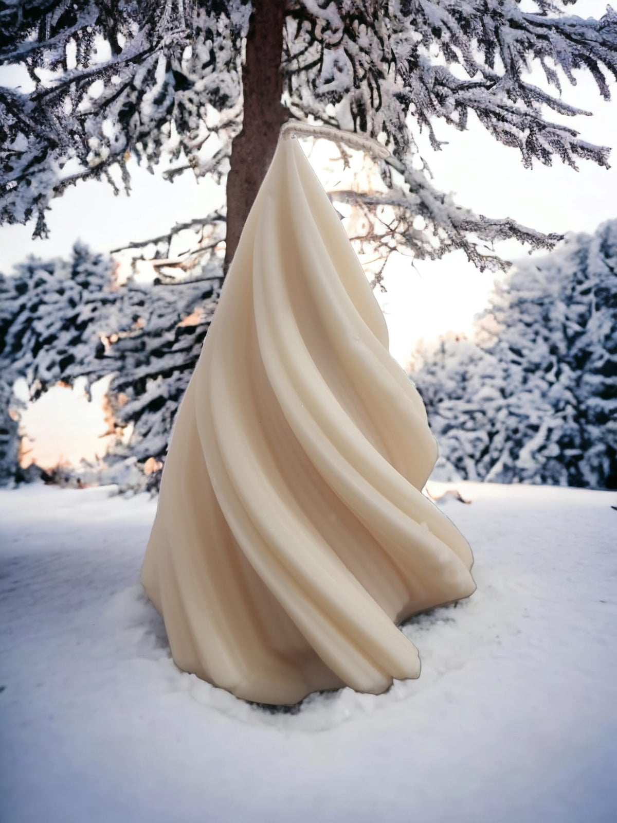 Snowy Vanilla Cream Scented Christmas Tree Candle